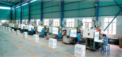 Precision plastic injection machine